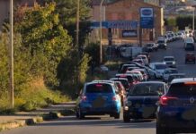 Protesta lavoratori ex Ilva paralizzano Puglia e Calabria. Code per fare benzina