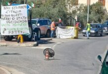 Proteste per il caro carburante, blocchi e rammarico: “Non si vede nessuno”